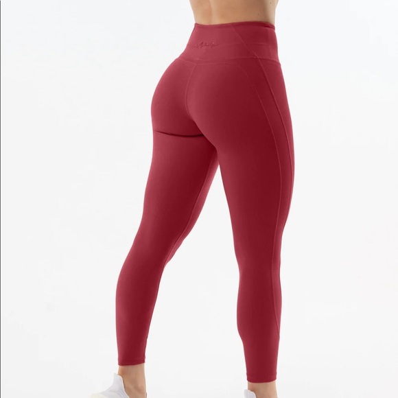 Alphalete Pants - Alphalete Pulse Surge Leggings